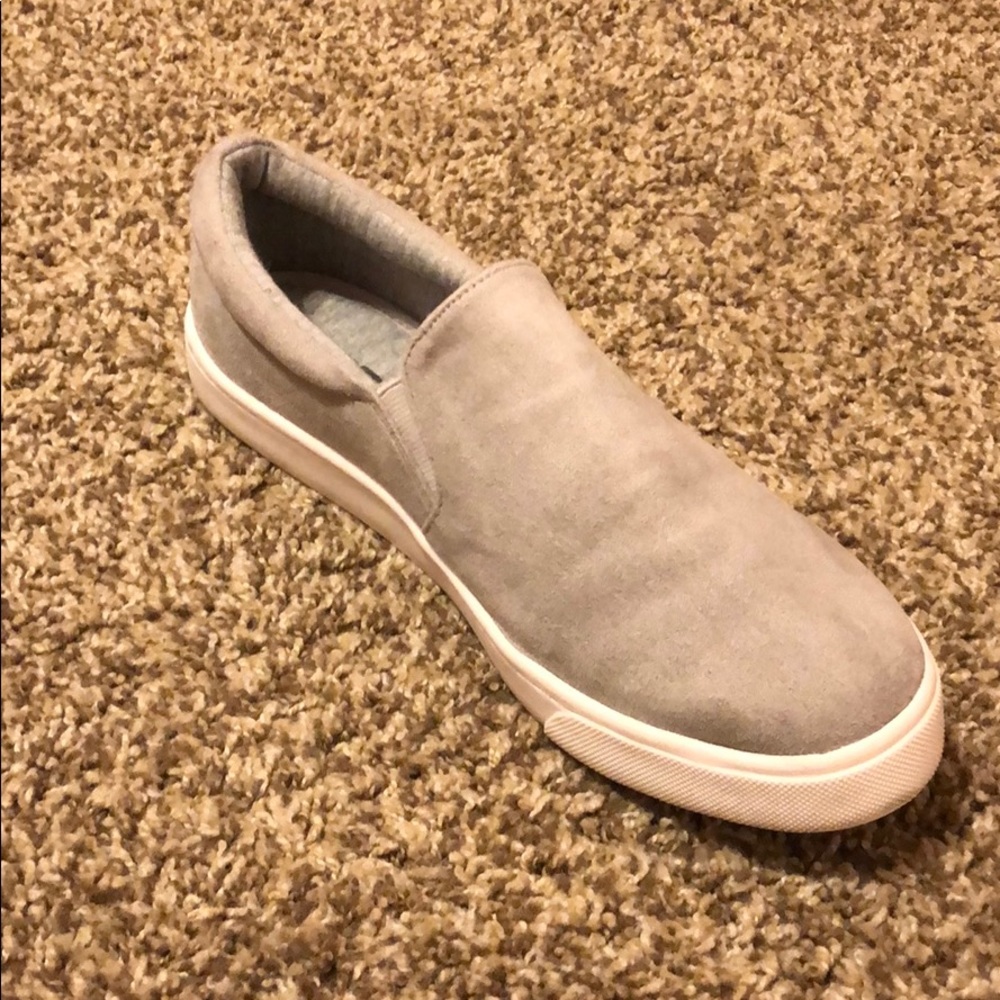 Slip on sneakers